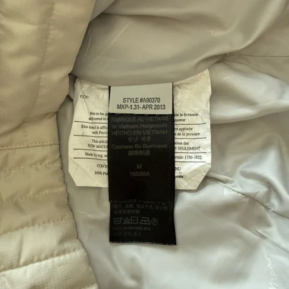 Marmot Quilted Jacket Faux Fur Collar Beige Women’s Medium - Picture 8 of 9